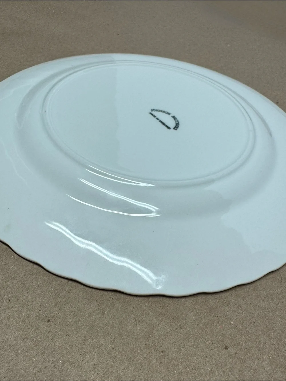 Johnson Brothers 10” White Swirl Edge Dinner Plate